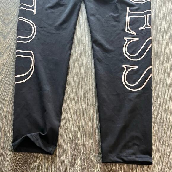 NWOT Guess Crop Leggings High Rise Elastic Waist Pull-On Logo Print Black Size M - Picture 9 of 10